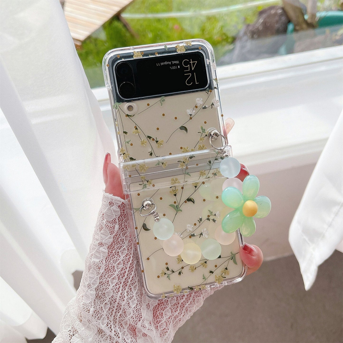 Case with Flowers Bracelet for Samsung Galaxy Z Flip 4